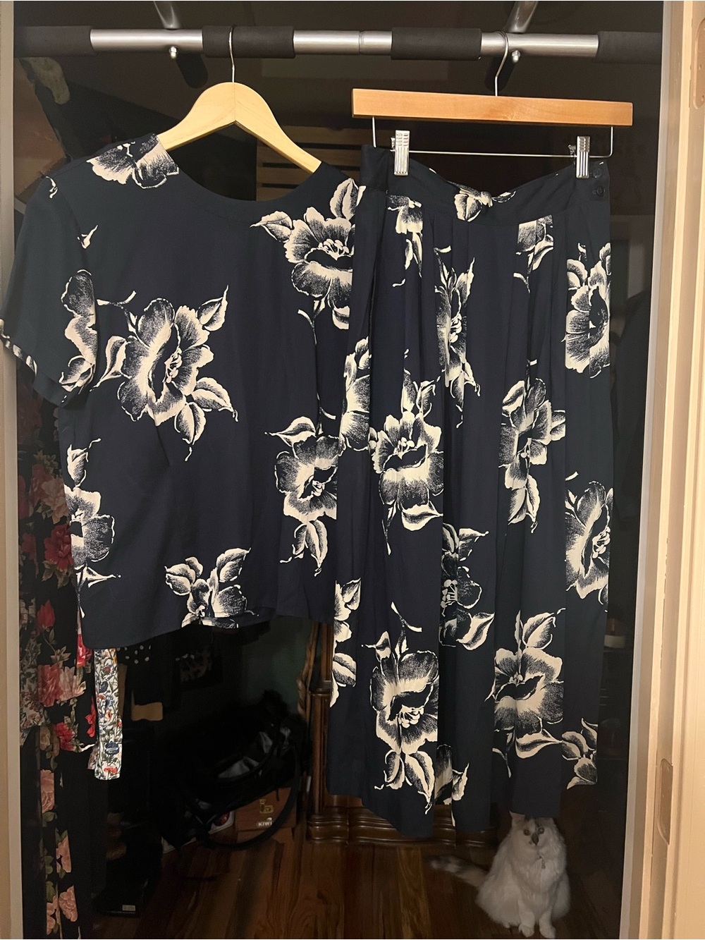 Vintage Floral Skirt Set Has Pockets